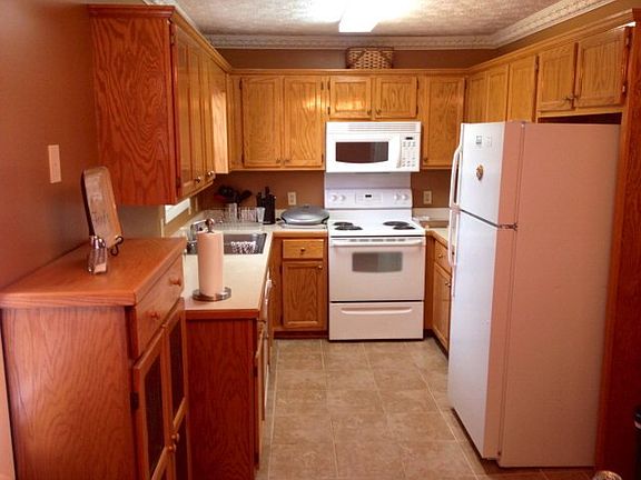 4th image of 129 Echo Valley Dr