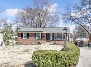 1208 Oakleaf Dr, Saint Louis, MO