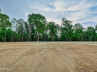 33 W Dragonfly Ln, Hampstead, NC 28443