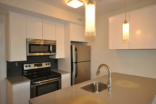 659 Massachusetts Ave #7F Photo 1
