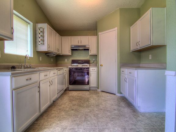 4th image of 10467 Toledo St NW