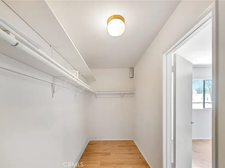 1614 E Chevy Chase Dr #2 — Photo 18