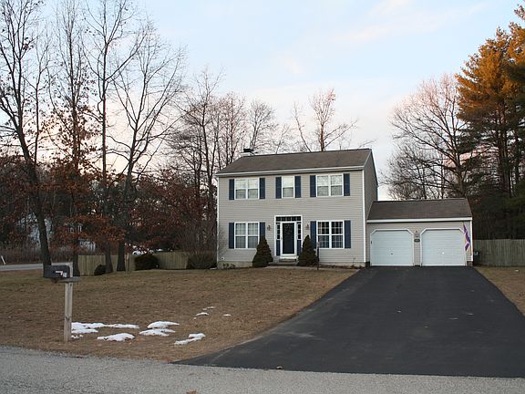 2nd image of 23 Oxford Dr