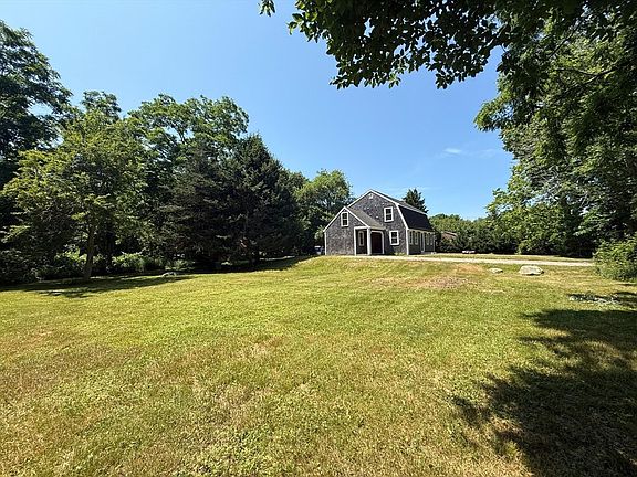 3rd image of 18 Olivers Ln