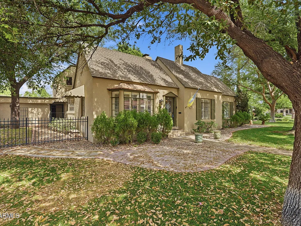 1238 W Coronado Rd