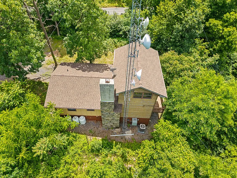 4967 Blue Mountain Rd — Photo 5
