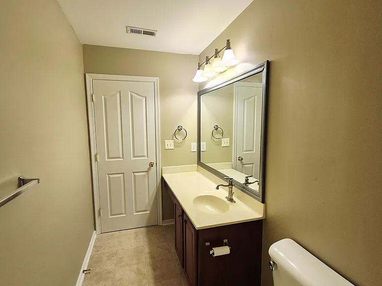 1563 Providence Knoll Dr — Photo 29
