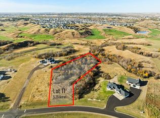 2405 43rd Ave SE, Minot, ND 58701