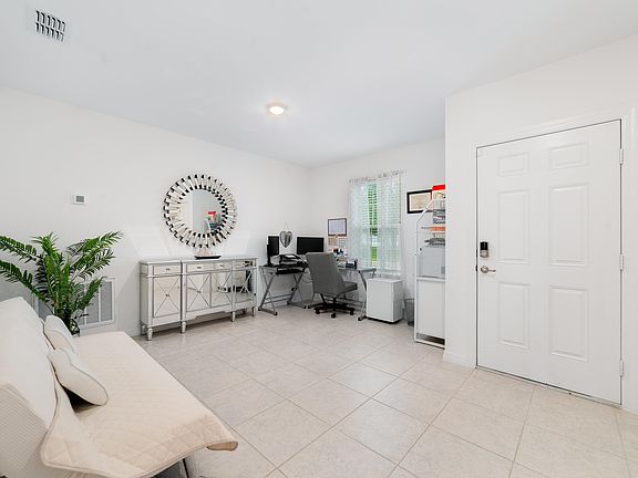 3rd image of 3020 SW Ann Arbor Road