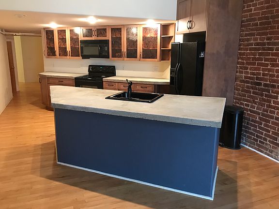 5th image of 1617 California St APT 5A
