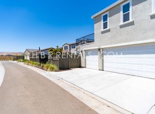 2290 Ellis Town Dr, Tracy, CA 95377
