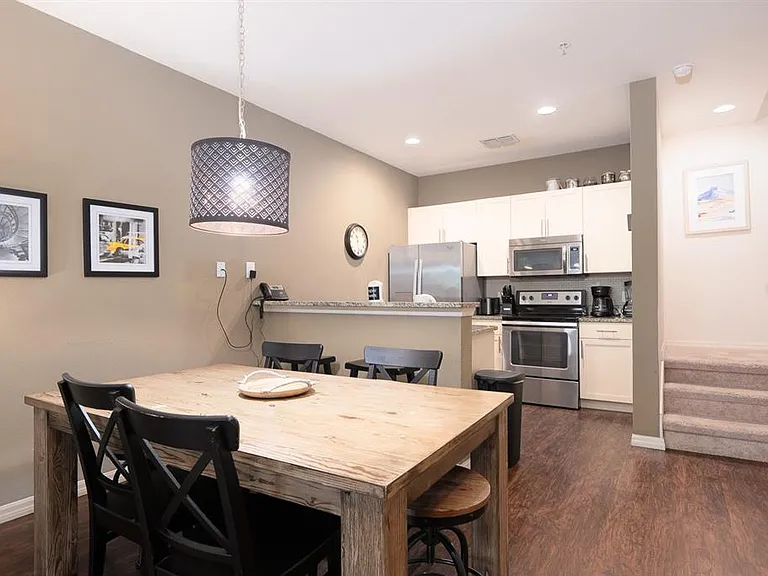 8964 Silver Pl — Photo 9