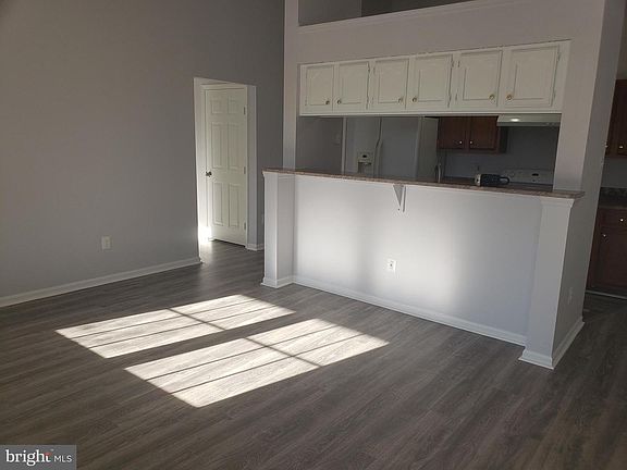 4th image of 13113 Briarcliff Ter #1109