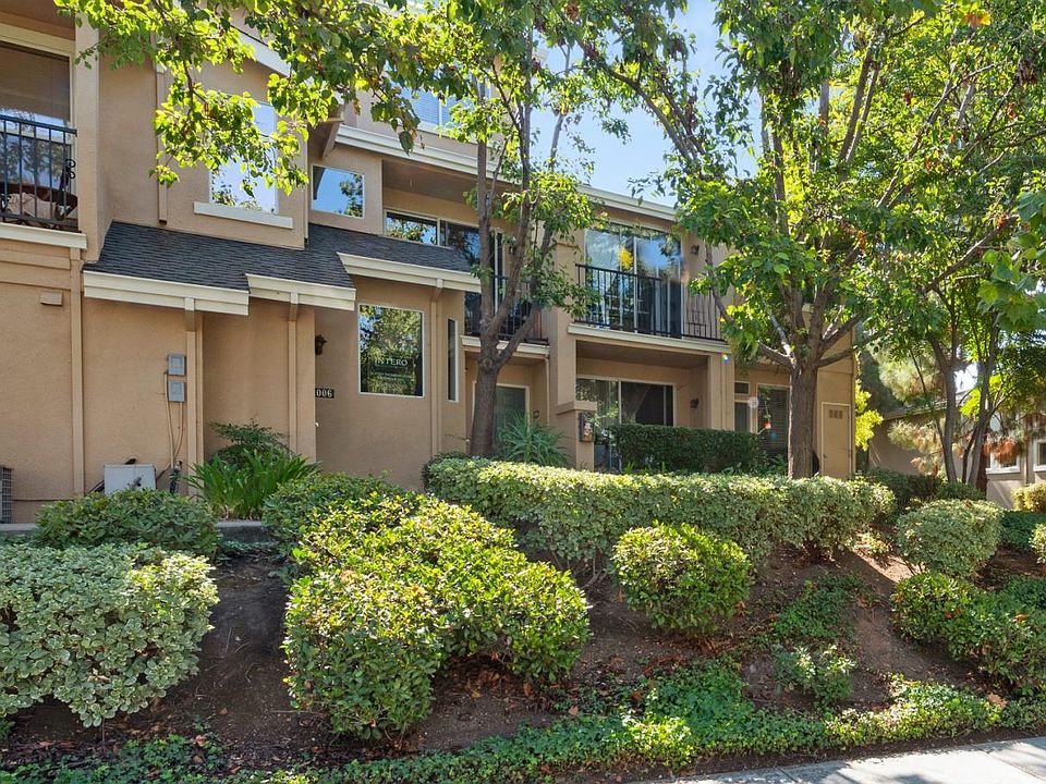 1st image of 1010 Esparanza Way