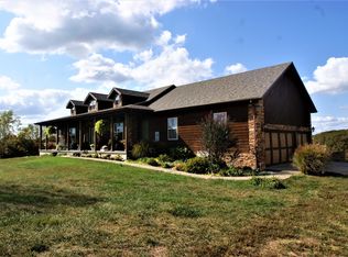 899 Silver Maple Rd, Highlandville, MO 65669