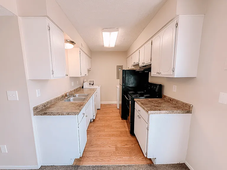 Lots of Cabinet Space!