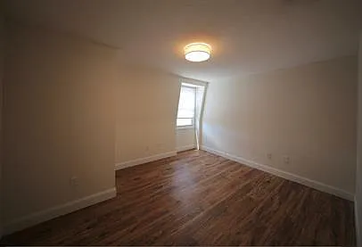 497 Broadway St — Photo 5
