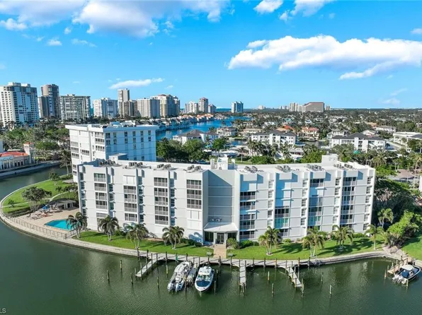 300 Park Shore DR #5C, NAPLES, FL 34103