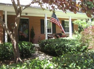 6545 Raftelis Rd, Burke, VA 22015