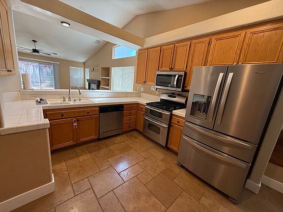 4th image of 4859 Lake Park Pl