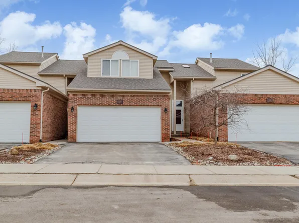 509 N Reese St, South Lyon, MI 48178