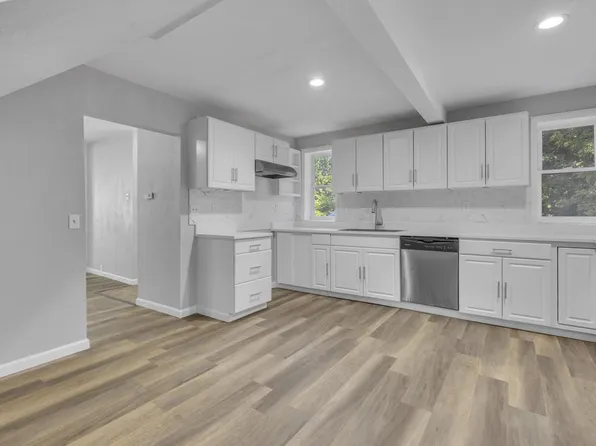 1715 S 9TH STREET, Sheboygan, WI 53081