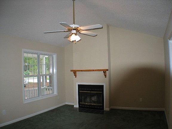 2nd image of 285 E Longleaf Drive