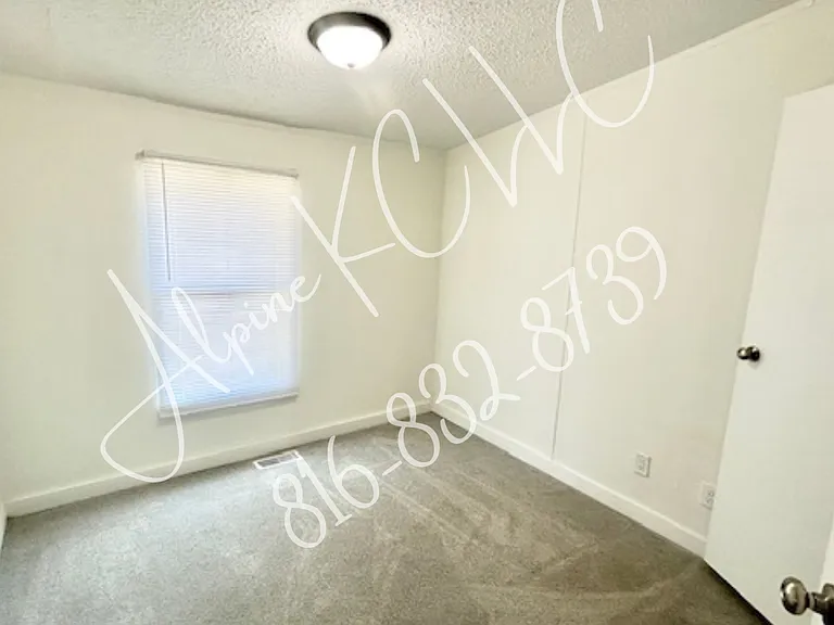 162 Countryside Ln — Photo 6