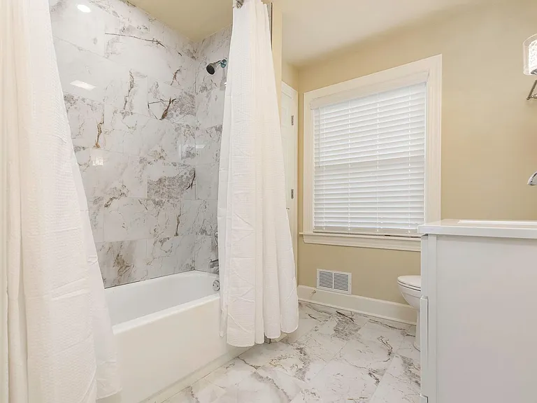 1819 Fleming Rd — Photo 11
