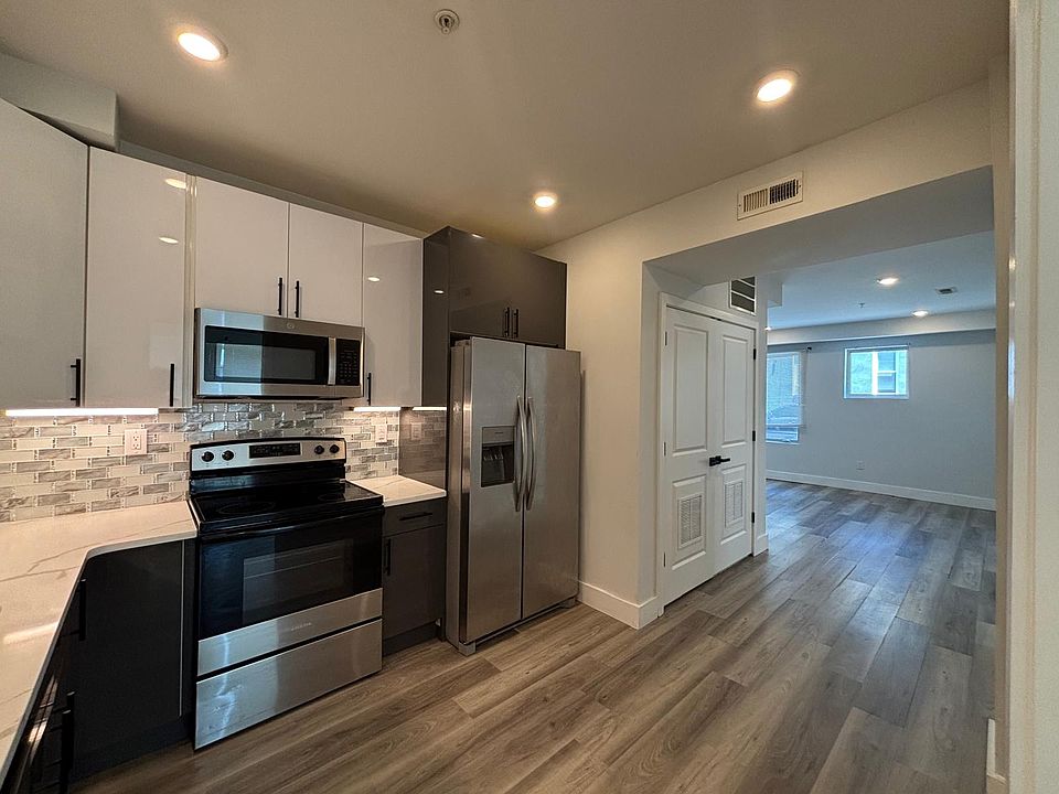 1st image of 2326 N 9th St #101