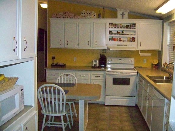 5th image of 821 Santa Anna Dr