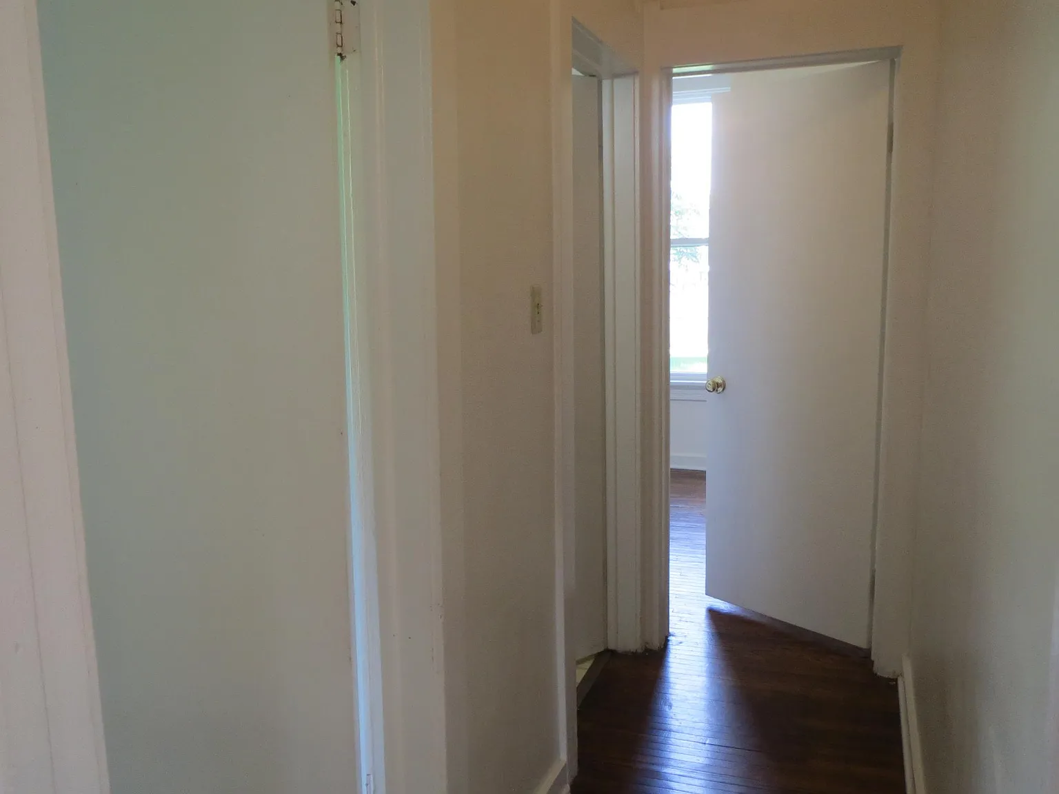 582 South Ave — Photo 4
