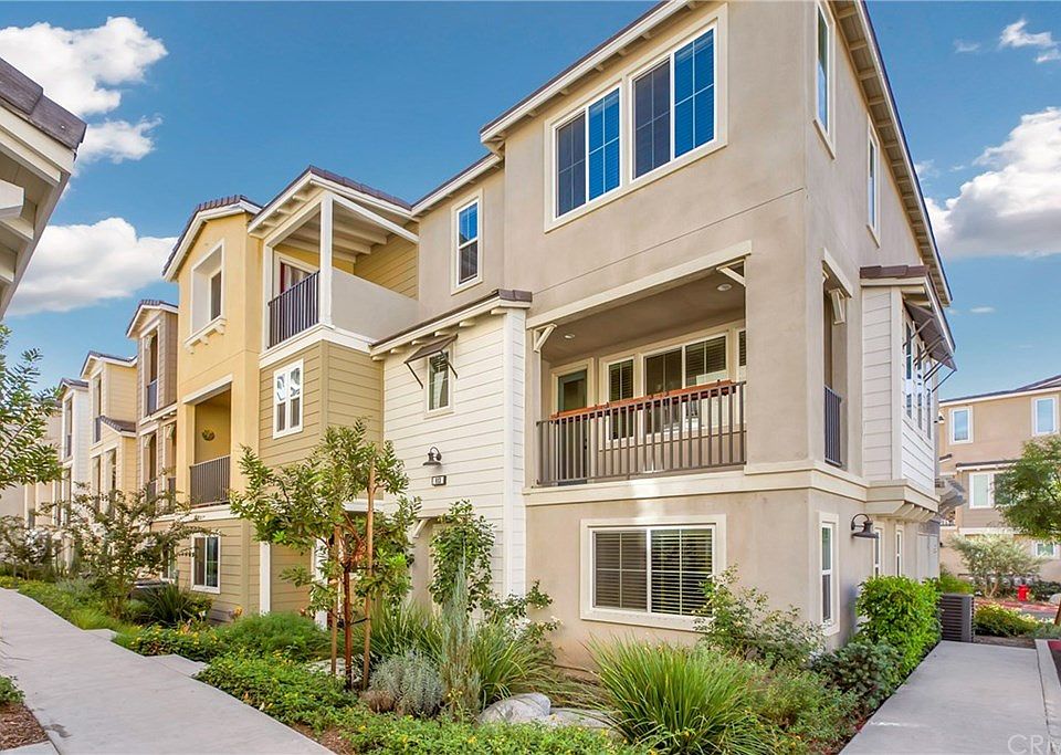1st image of 813 Sunburst Way #16