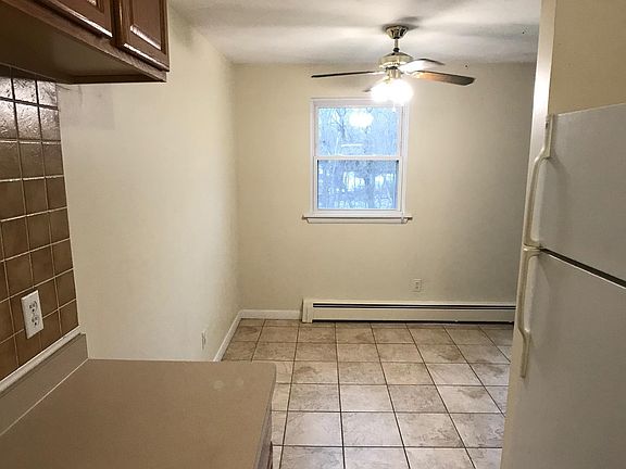 5th image of 146 State Route 104 APT 1D