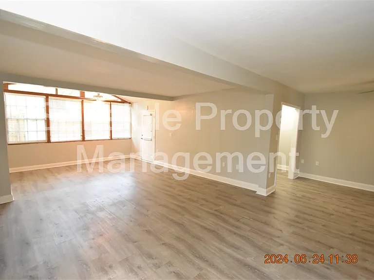 2926 51st St S #1 — Photo 15