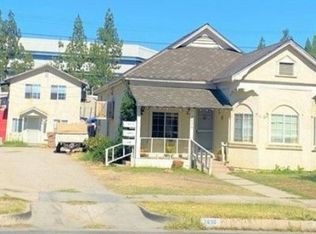 2630-2632 L St #A-B, Bakersfield, CA 93301