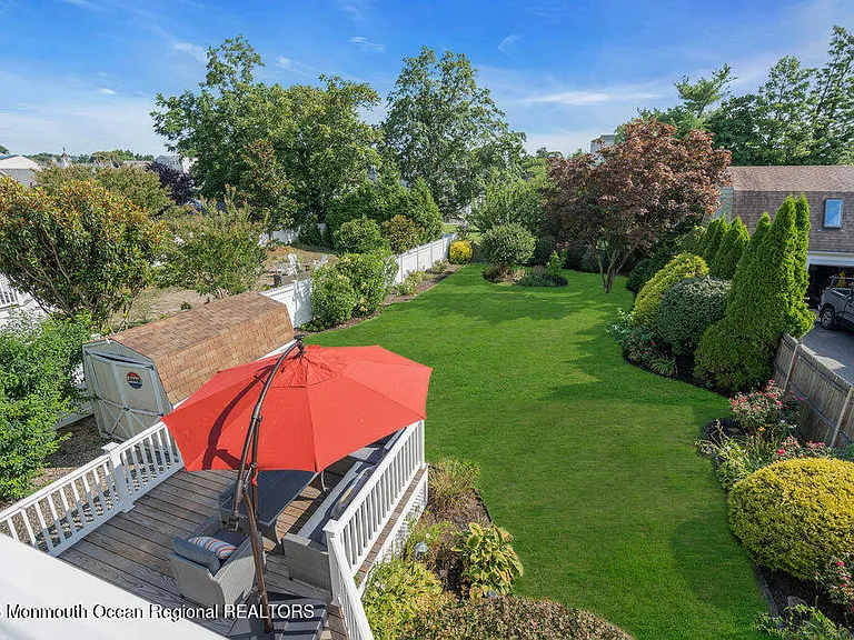 64 Curtis Ave — Photo 34