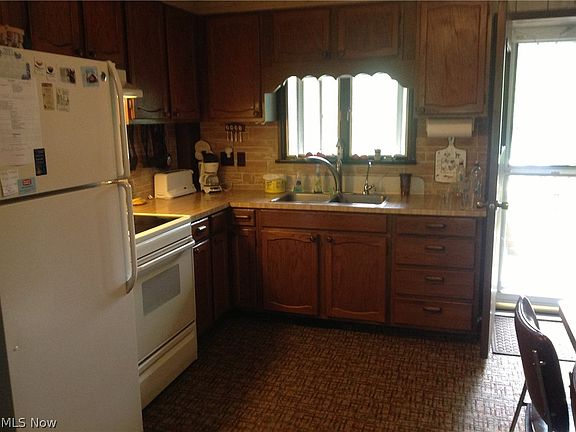 4th image of 9093 12th St