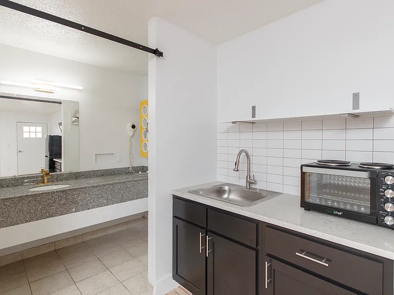 14175 Highway Z #A — Photo 9