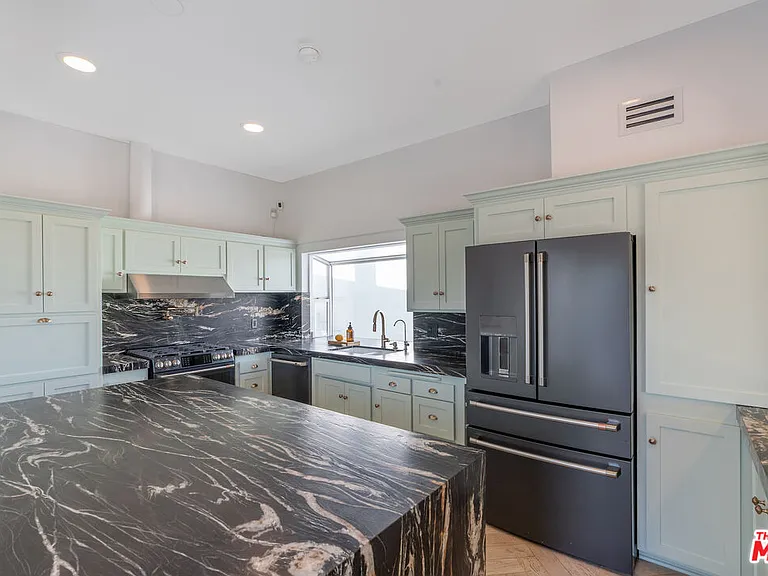 3479 Wonder View Dr — Photo 15