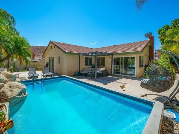 3484 Cherry Blossom Ln, Lake Elsinore, CA 92530