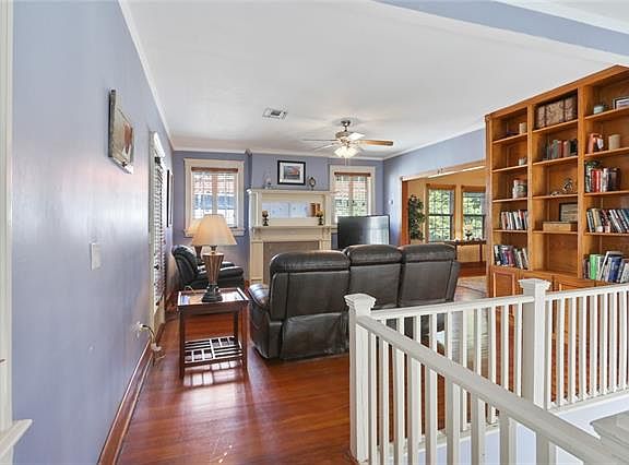 3rd image of 1929 Milan St