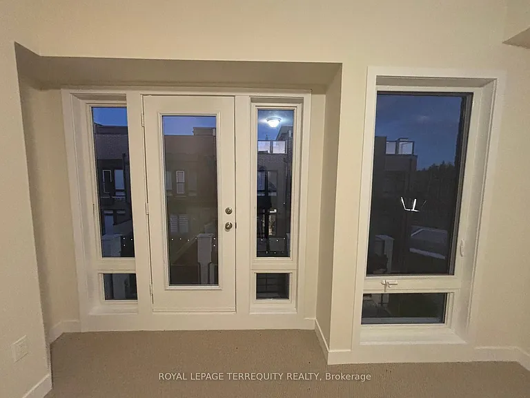 55 Ingersoll Ln — Photo 25