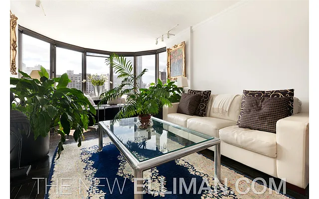 Sold by Douglas Elliman | media 15