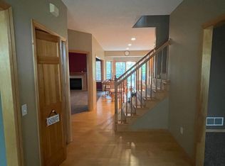 2944 30th Street Cir N, Lake Elmo, MN 55042
