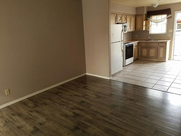 5th image of 308 Jefferson St NE APT B