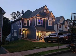 192 Benefield Blvd, Peekskill, NY 10566