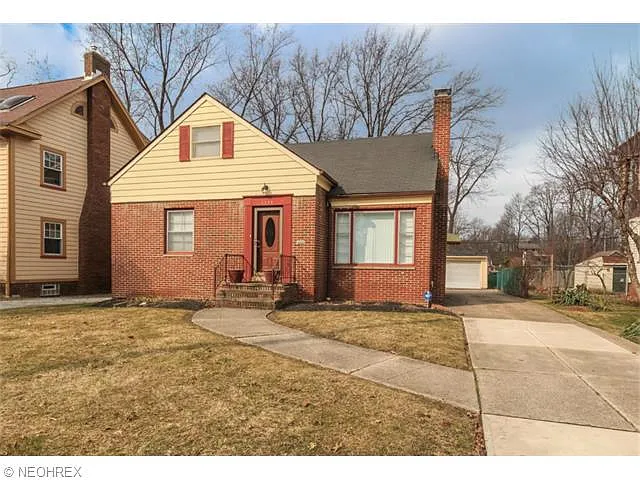 1544 Rydalmount Rd photo 1