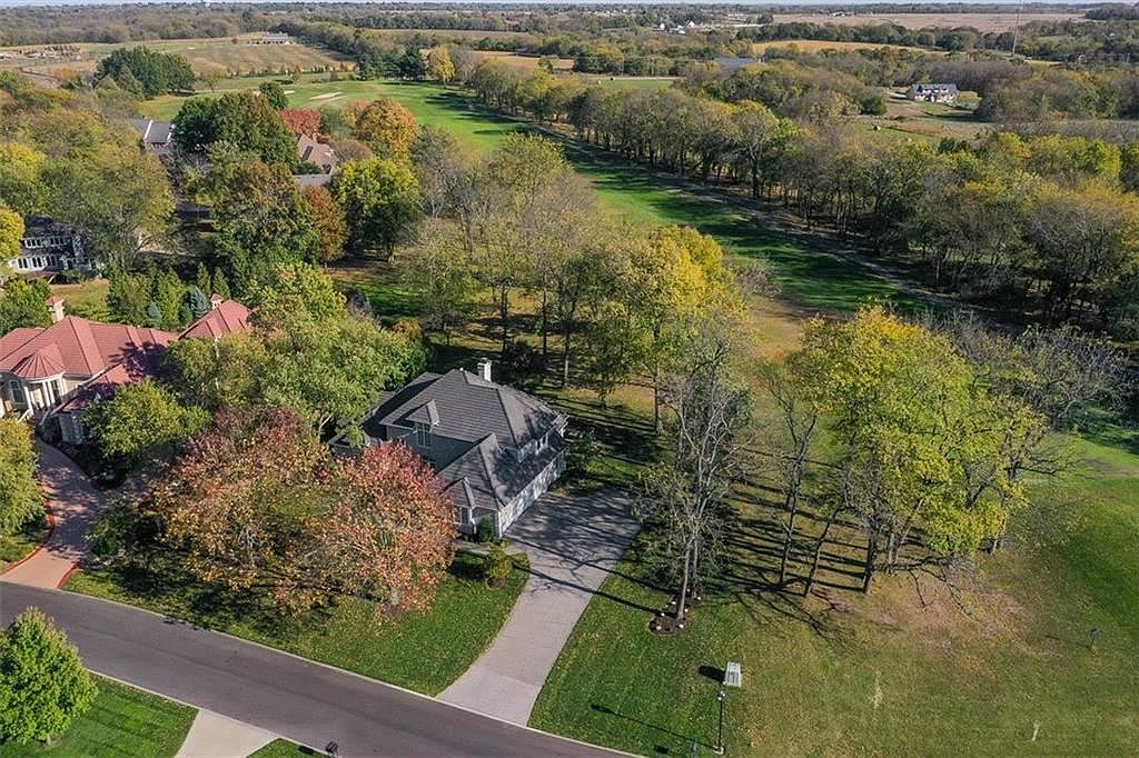 16821 S Grace Dr, Village Of Loch Lloyd, MO 64012 Zillow