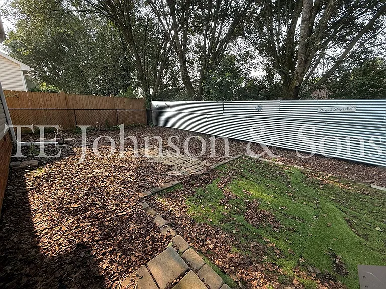 1830 Camden Forest Dr — Photo 41